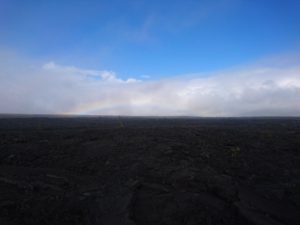 キラウエア火山の虹